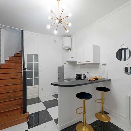 Black & White - Chic & Petit Maison- Pigalle 9Eme Apartamento Paris Exterior foto